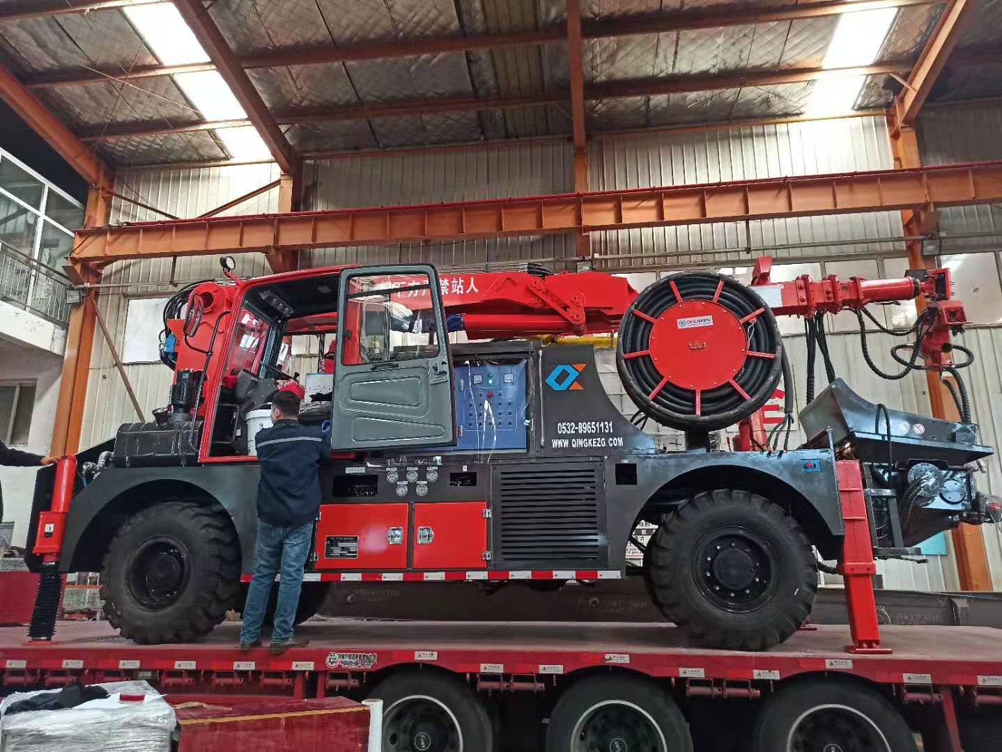 混凝土泵 濕噴臺車 青科重工 混凝土泵 濕噴臺車 青科重工